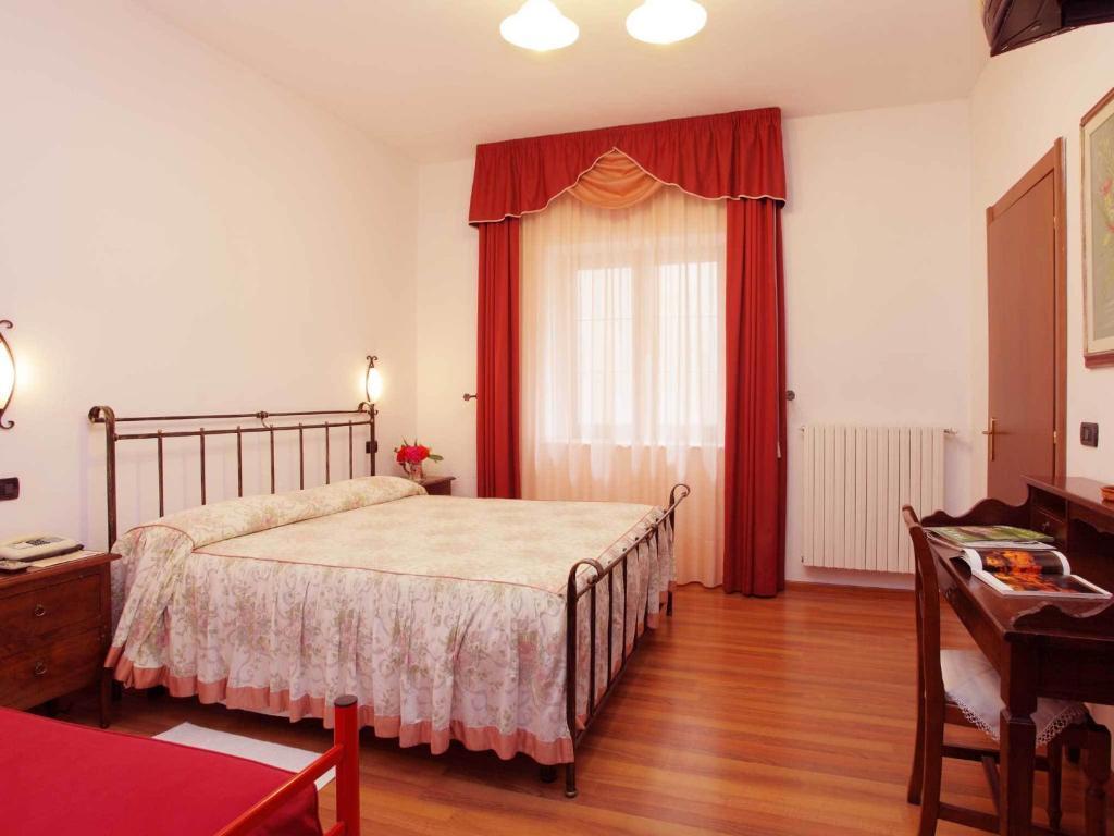 Albergo Le Macinaie - Monte Amiata Castel del Piano  Rom bilde